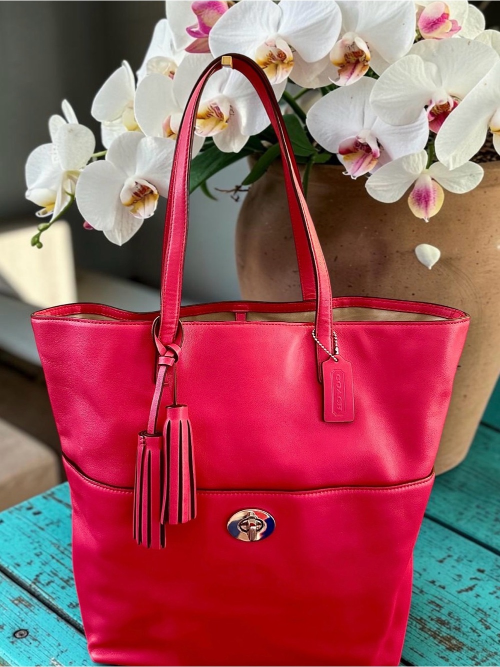 Coach Legacy Turn Lock Pocket Raspberry Tote F1393 In Buttery Luxurious Leather - Picture 15 of 15
